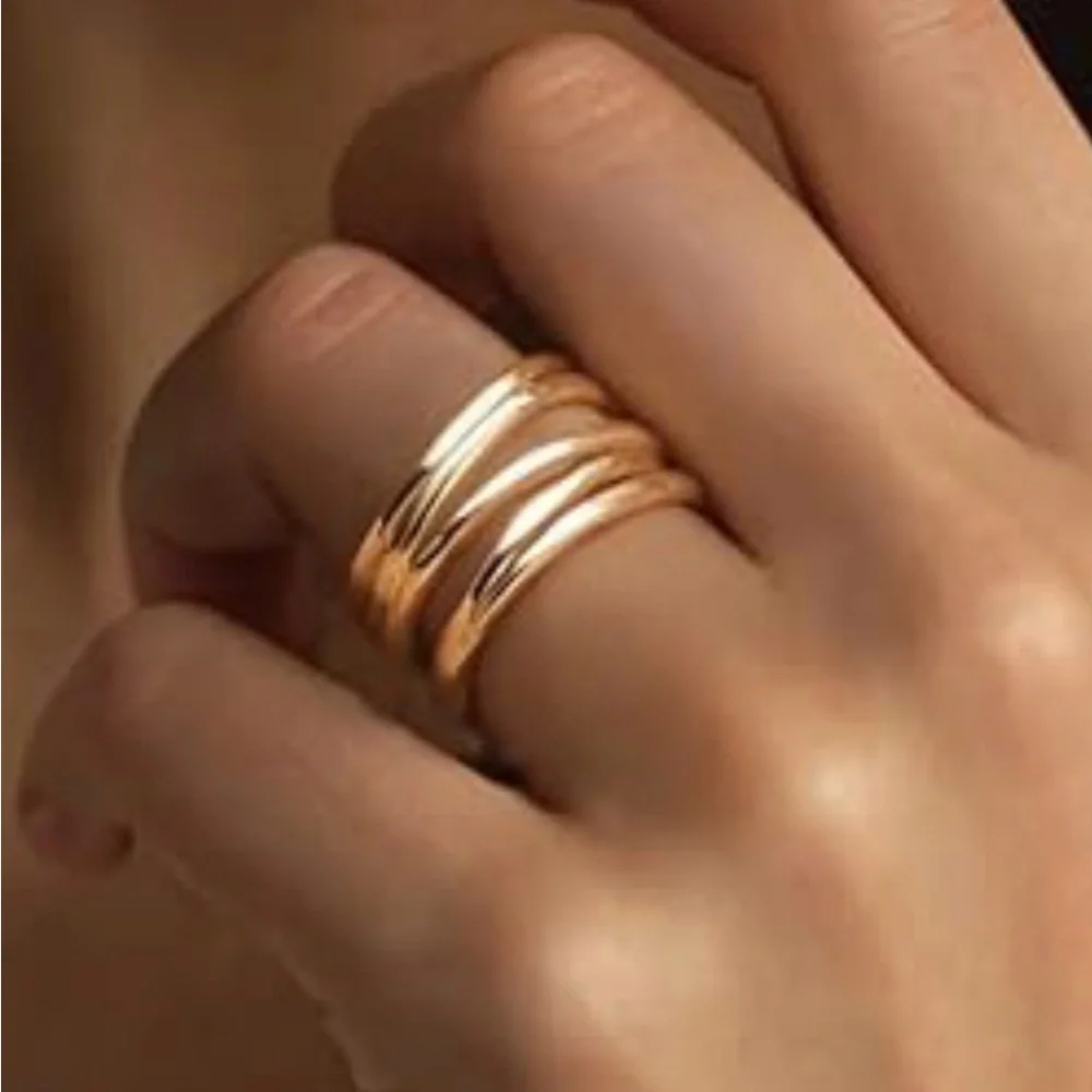 Elegant Gold-Tone Women's Ring 18kt gold plated - Picture 2 of 5